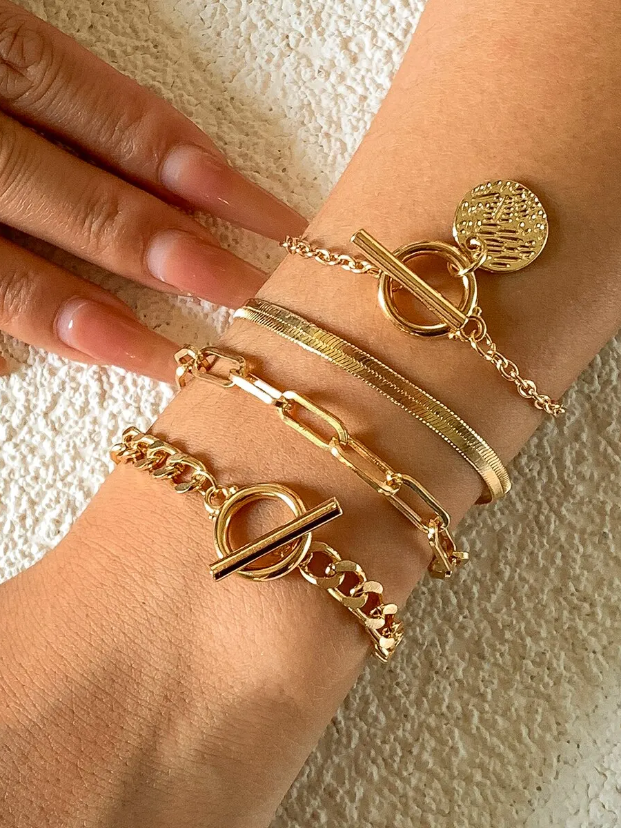 Conjunto Feminino Pulseiras Douradas Correntes Elegantes