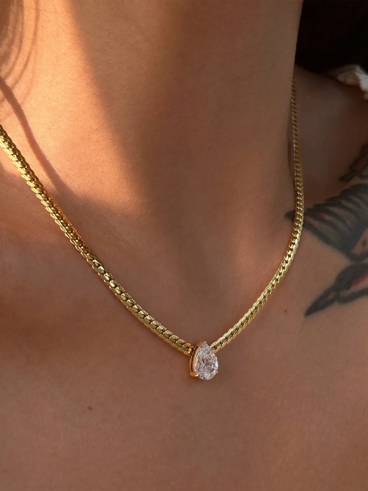 Colar Feminino Gota De Cristal Corrente Elegante