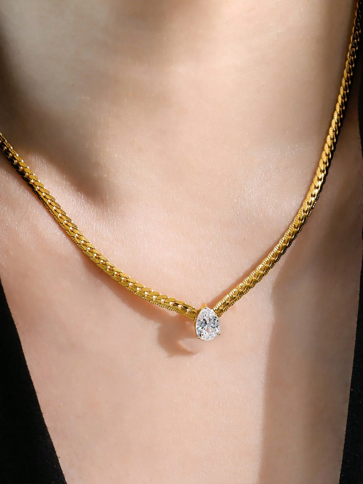 Colar Feminino Gota De Cristal Corrente Elegante